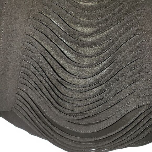 DO & BE black cut back crop top - Picture 4 of 7